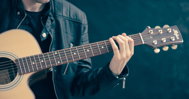 Best Online Guitar Lessons