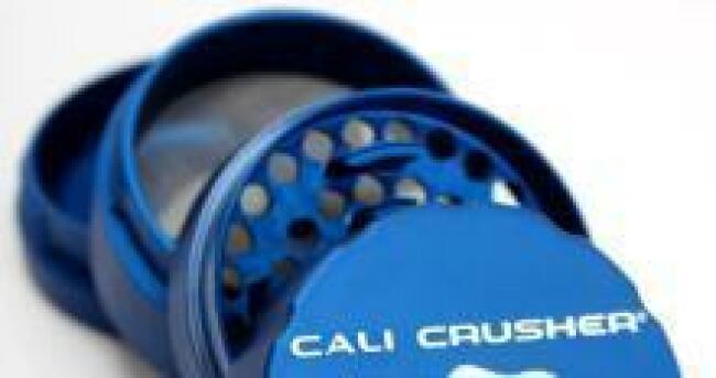 Cali Crusher Grinder